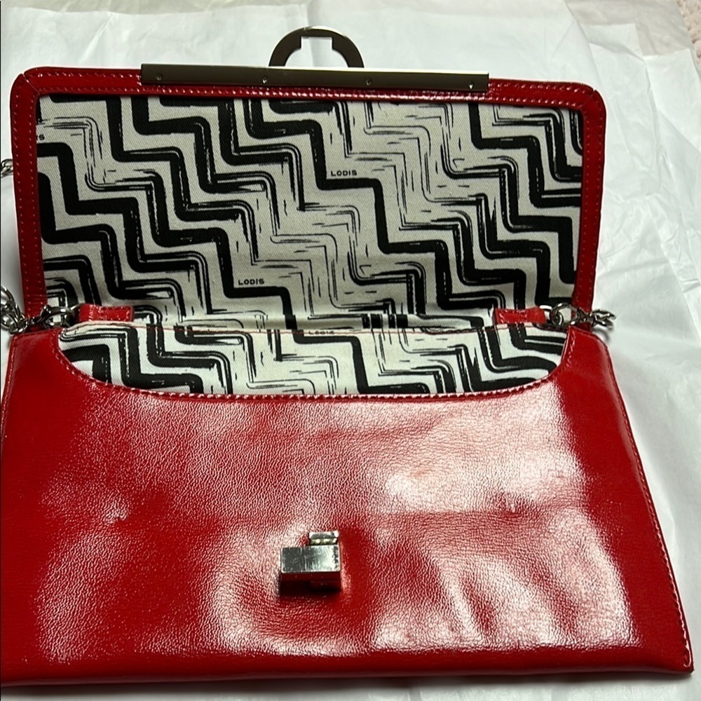 Lodis Red Crossbody Bag with Quilted Texture and silver clasp - Picture 12 of 13